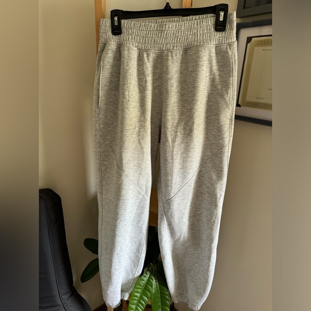 Abercrombie and Fitch YPB NeoKnit Sweatpants